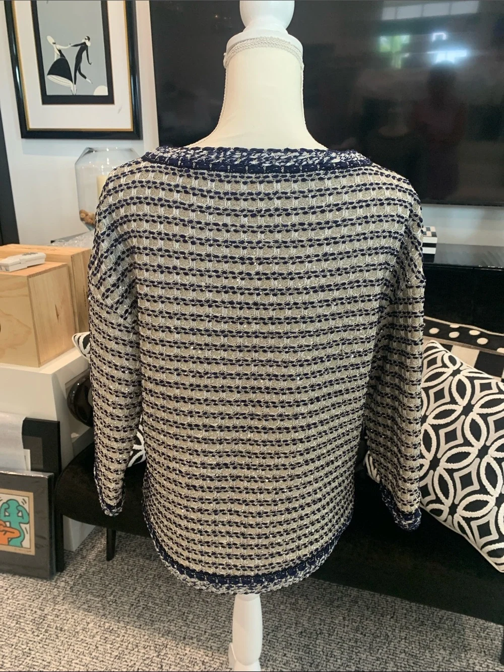 St John Couture Textured Knit Sweater in Cream and Navy. Small Like new